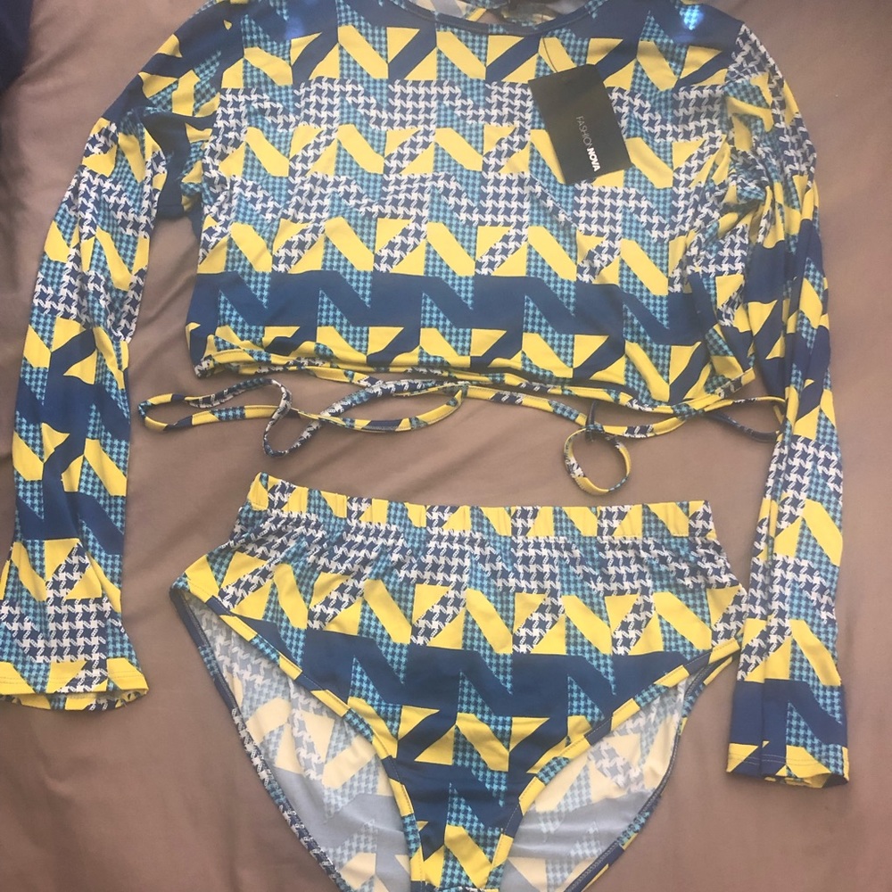 🌞Summer is here🌻 !!! 2 piece swimsuit 👙